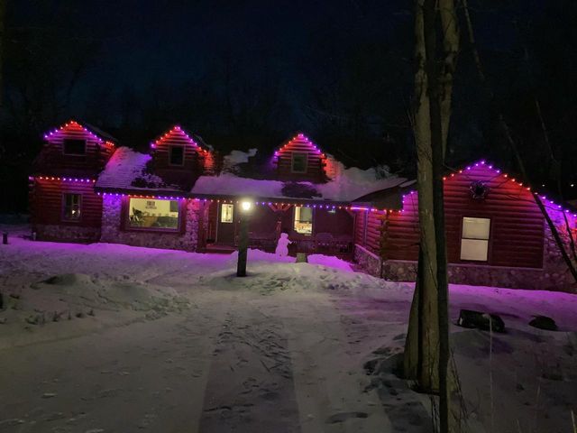 1311 Emerald DRIVE, Hartford, WI 53027