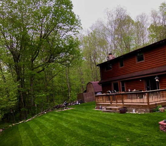 1311 Emerald DRIVE, Hartford, WI 53027