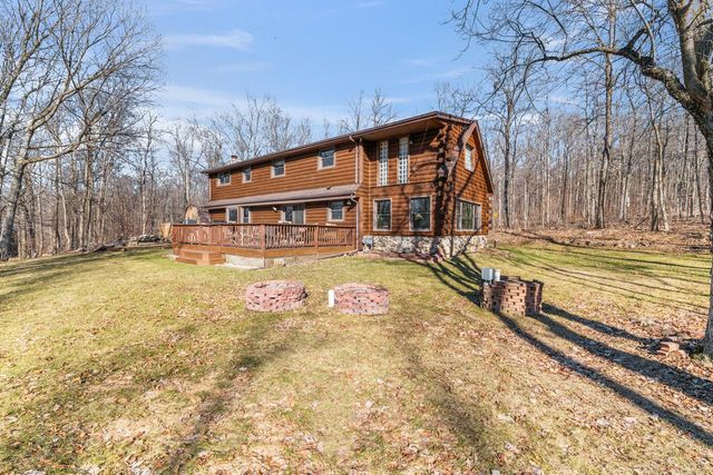 1311 Emerald DRIVE, Hartford, WI 53027