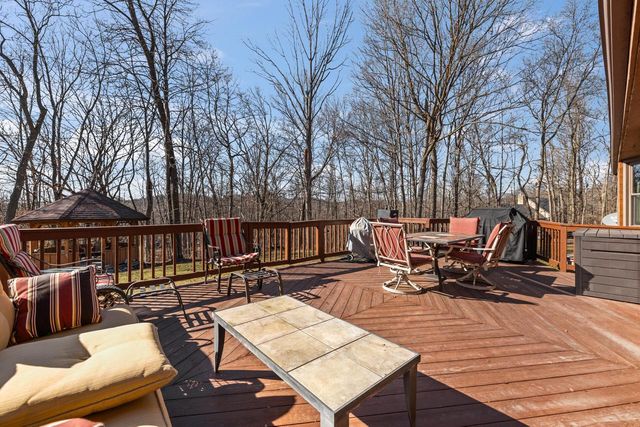 1311 Emerald DRIVE, Hartford, WI 53027