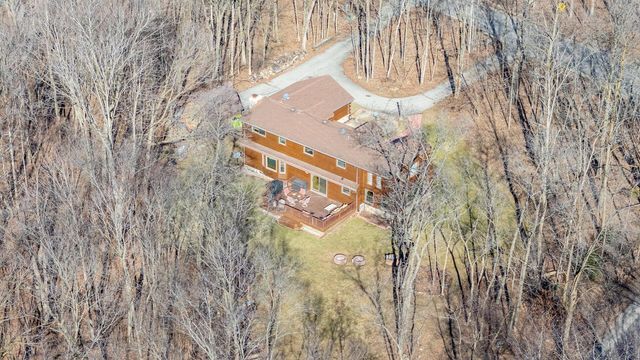 1311 Emerald DRIVE, Hartford, WI 53027