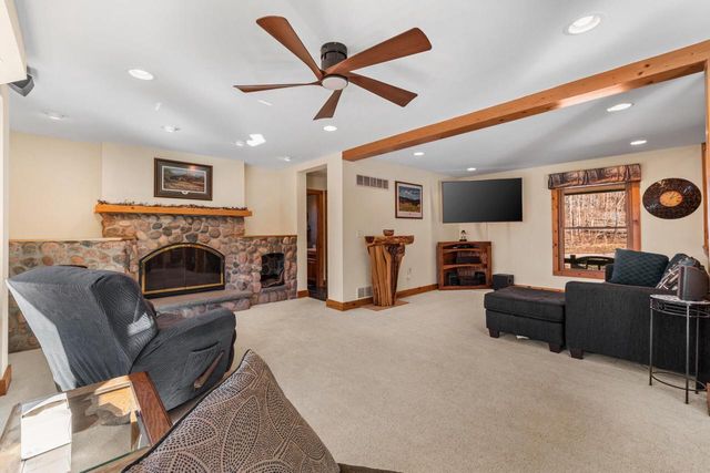 1311 Emerald DRIVE, Hartford, WI 53027