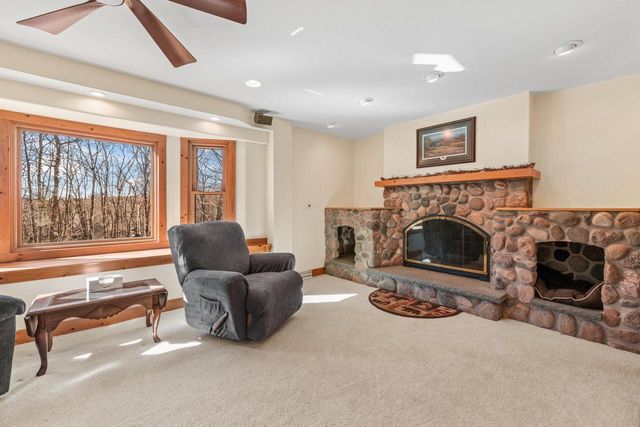 1311 Emerald DRIVE, Hartford, WI 53027