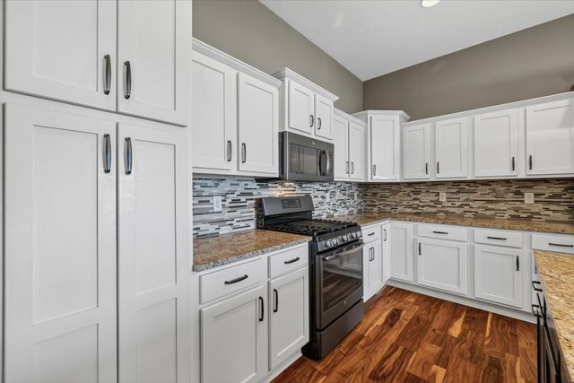 1813 NW Sunset Lane, Grimes, IA 50111