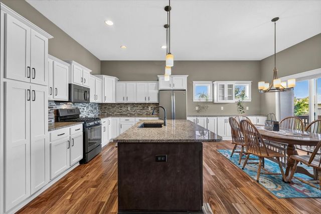 1813 NW Sunset Lane, Grimes, IA 50111