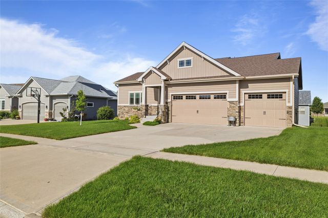 1813 NW Sunset Lane, Grimes, IA 50111