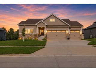 1813 NW Sunset Lane, Grimes, IA 50111
