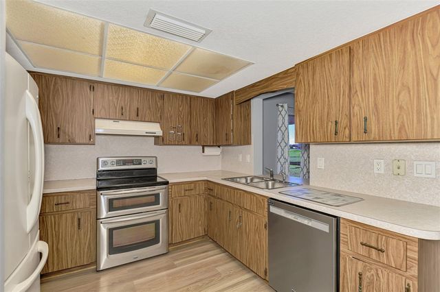 22 OAKLAND HILLS COURT, Rotonda West, FL 33947