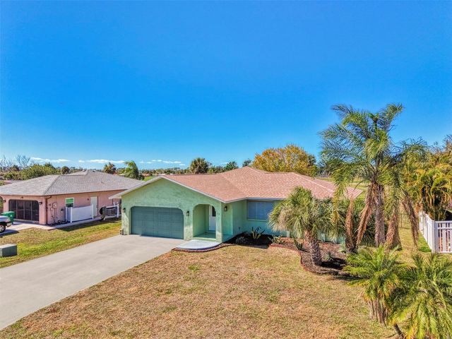 22 OAKLAND HILLS COURT, Rotonda West, FL 33947