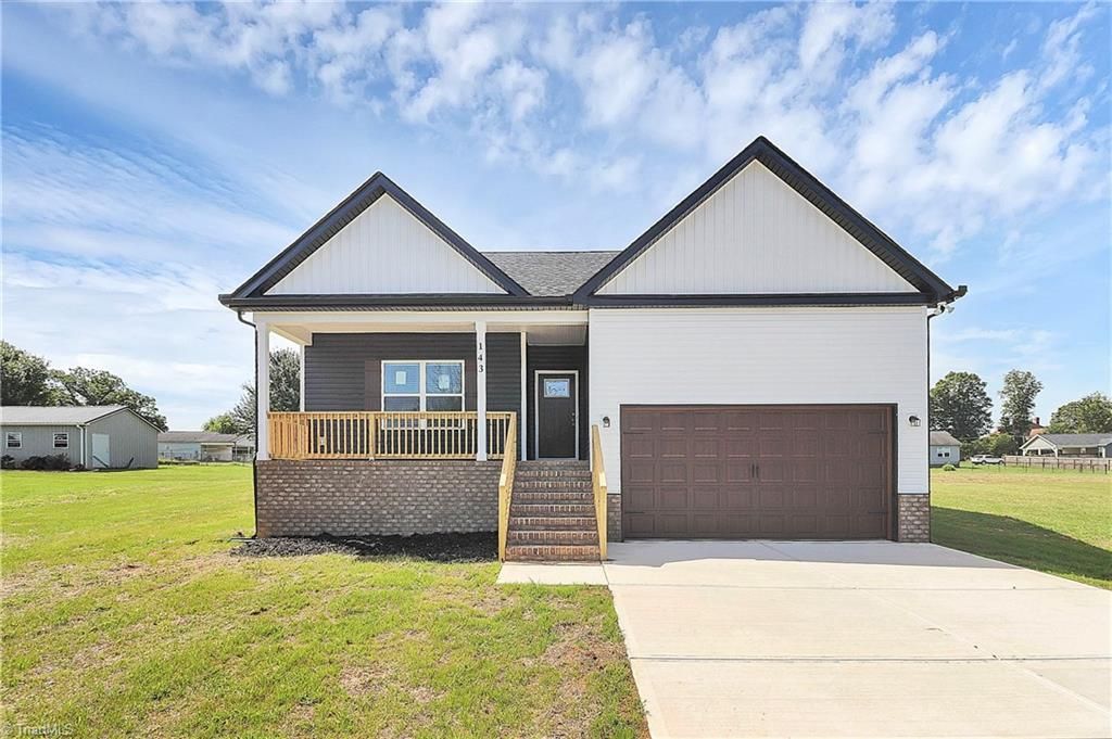 143 Tranquility Lane, Harmony, NC 28634