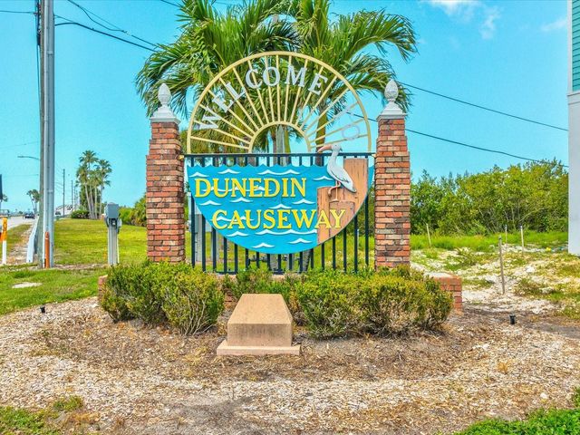 1081 MCFARLAND STREET, Dunedin, FL 34698
