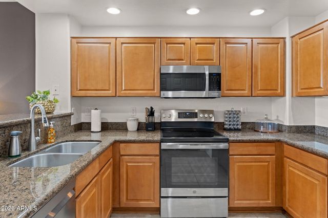 19700 N 76TH Street 2123, Scottsdale, AZ 85255