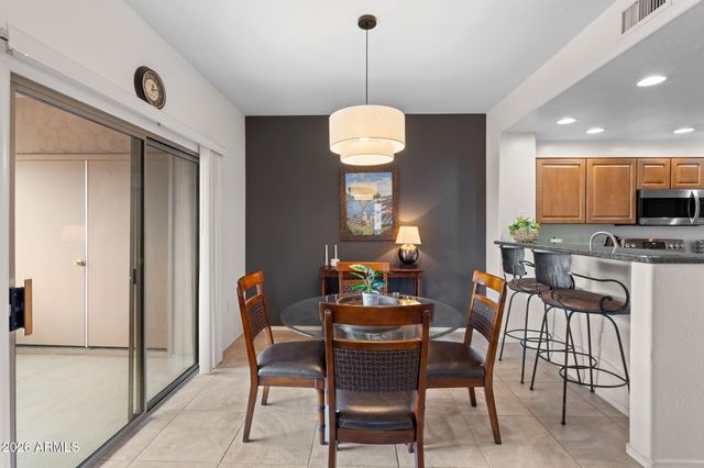 19700 N 76TH Street 2123, Scottsdale, AZ 85255
