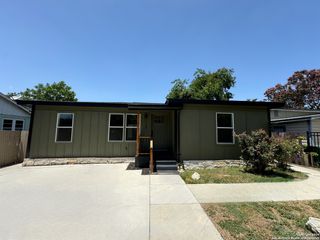 1735 W HERMINE BLVD, San Antonio, TX 78201