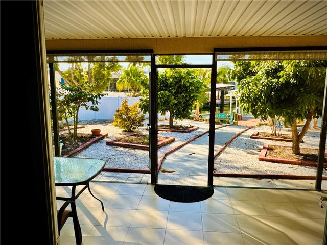 6512 MANILA PALM WAY, Apollo Beach, FL 33572