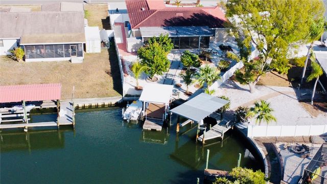 6512 MANILA PALM WAY, Apollo Beach, FL 33572