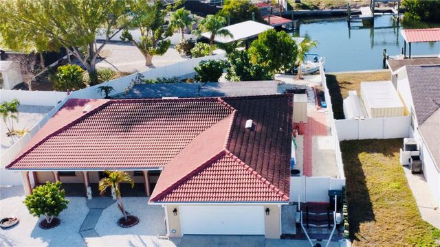 6512 MANILA PALM WAY, Apollo Beach, FL 33572