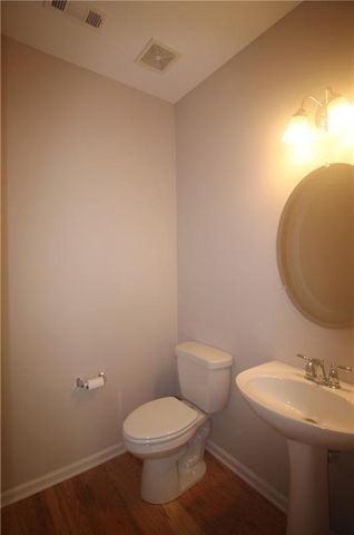3082 Brockenhurst, Buford, GA 30519