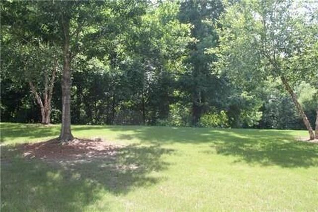 3082 Brockenhurst, Buford, GA 30519