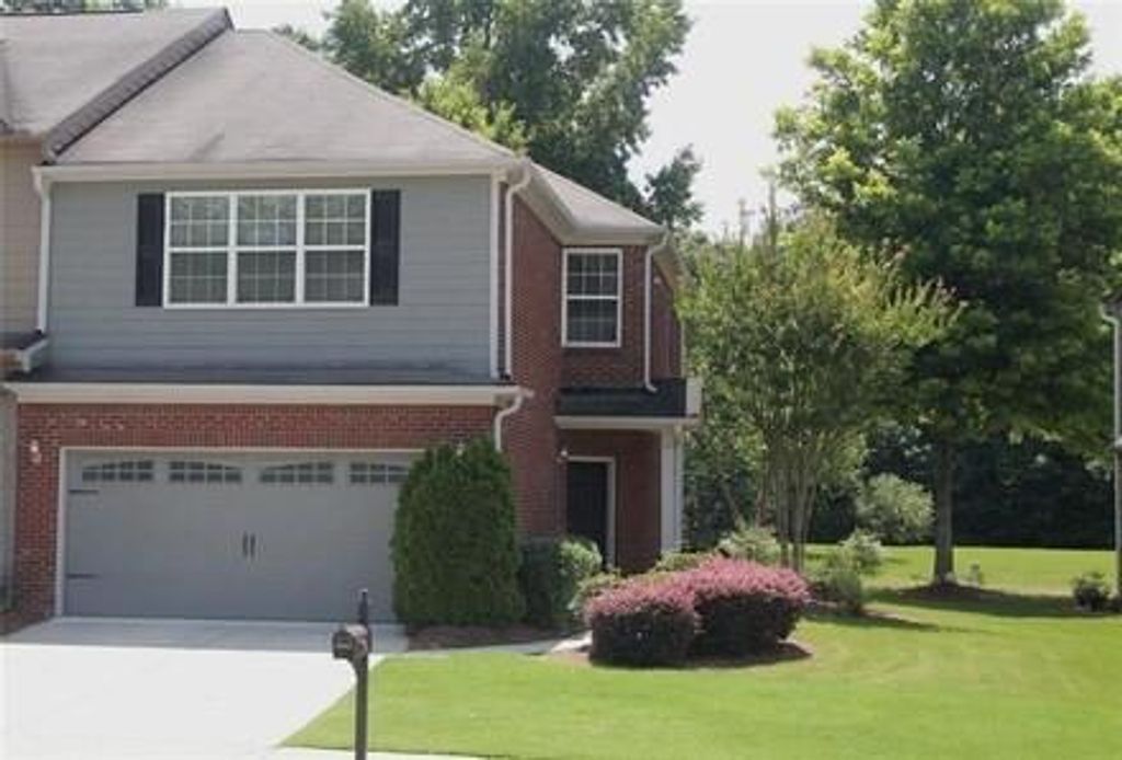 3082 Brockenhurst, Buford, GA 30519