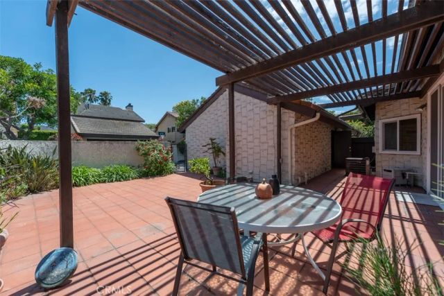 644 Avery, Long Beach, CA 90807