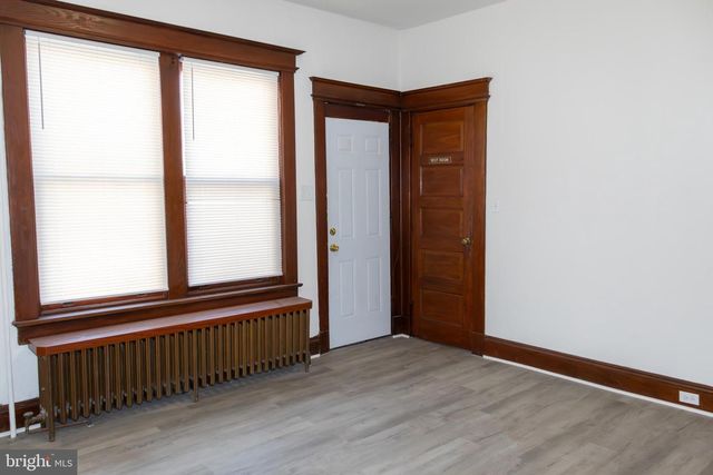 984 S BROAD ST, Trenton, NJ 08611