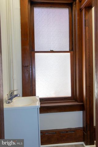 984 S BROAD ST, Trenton, NJ 08611