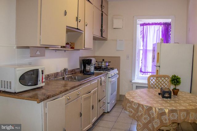 984 S BROAD ST, Trenton, NJ 08611