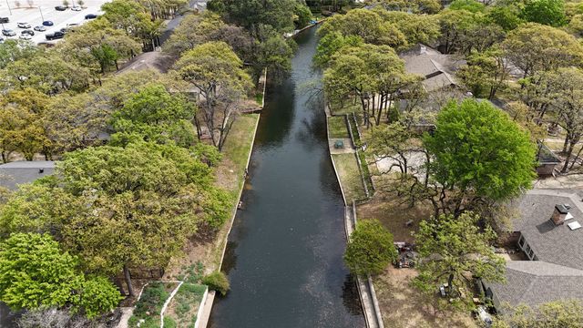2415 Lakeview Circle, Arlington, TX 76013