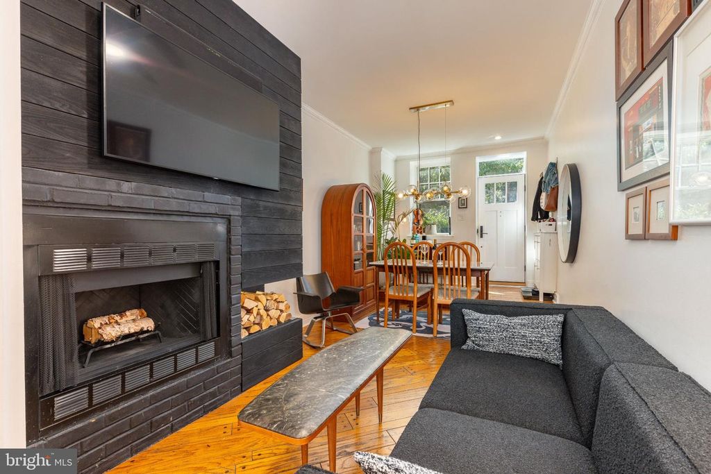 329 FITZWATER ST, PHILADELPHIA, PA 19147 — exterior