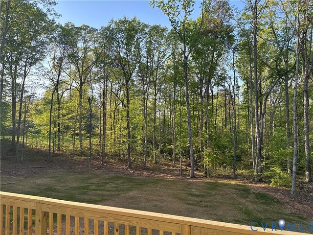 716 Pine Harbour Dr, Mineral, VA 23117