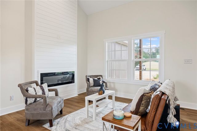 716 Pine Harbour Dr, Mineral, VA 23117
