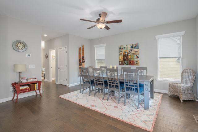 534 Evans Dr, Tullahoma, TN 37388