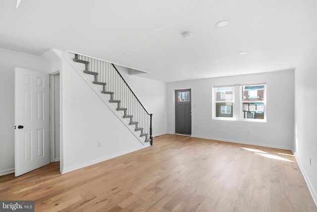 5544-00 WINDSOR ST, Philadelphia, PA 19143
