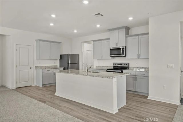 761 Longhorn Drive, San Jacinto, CA 92582