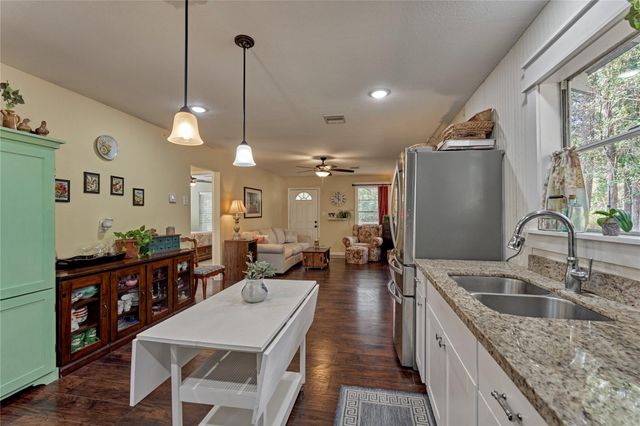 21128 Huckleberry Lane, Montgomery, TX 77316