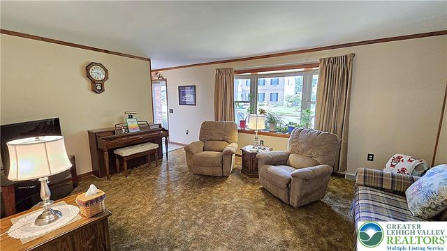 1923 Belleview Drive, Whitehall Twp, PA 18052