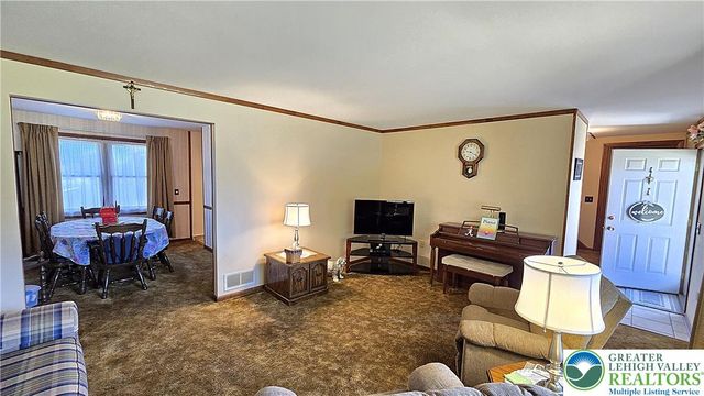 1923 Belleview Drive, Whitehall Twp, PA 18052