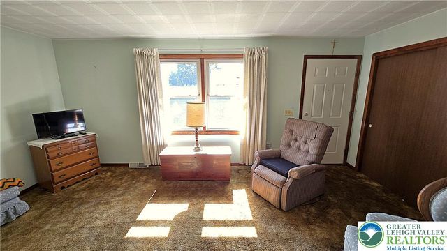 1923 Belleview Drive, Whitehall Twp, PA 18052