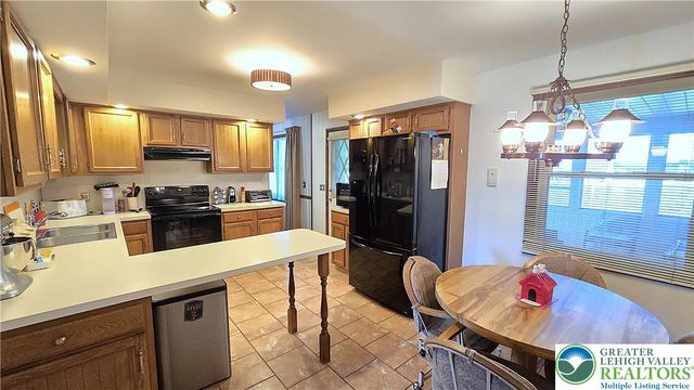 1923 Belleview Drive, Whitehall Twp, PA 18052