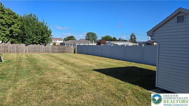 1923 Belleview Drive, Whitehall Twp, PA 18052