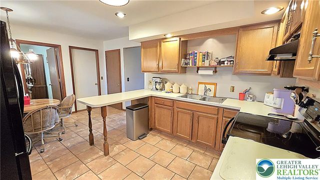 1923 Belleview Drive, Whitehall Twp, PA 18052