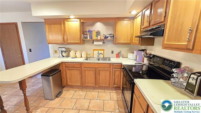 1923 Belleview Drive, Whitehall Twp, PA 18052