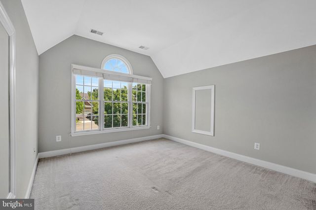 5834 SEVEN PINES CT, Haymarket, VA 20169