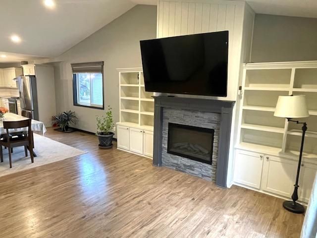 646 Grafton Avenue N, Oakdale, MN 55128