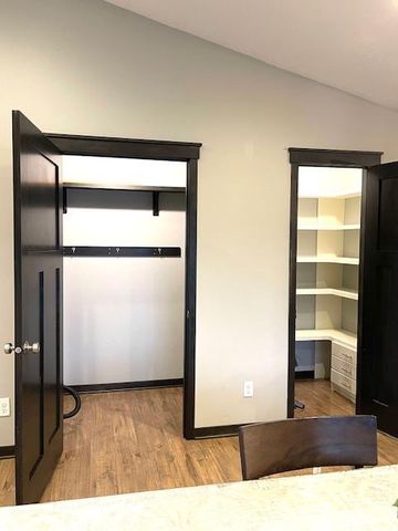 646 Grafton Avenue N, Oakdale, MN 55128