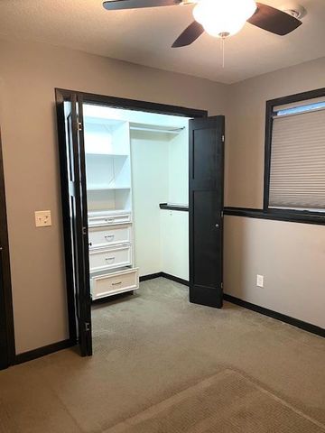 646 Grafton Avenue N, Oakdale, MN 55128