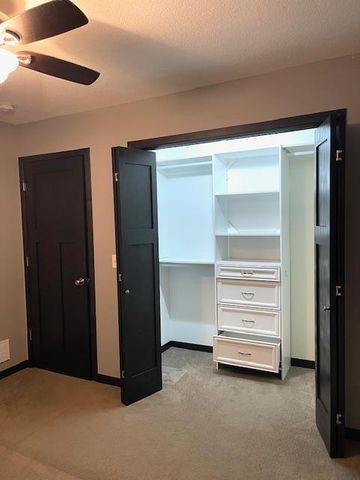 646 Grafton Avenue N, Oakdale, MN 55128