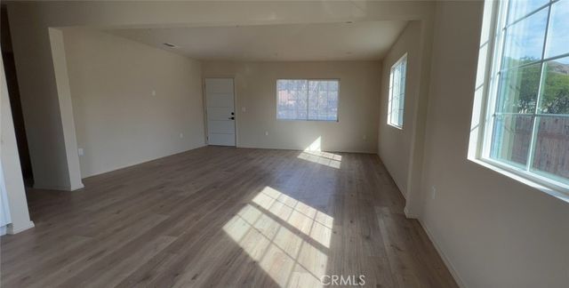 7879 Claybeck, Los Angeles, CA 91352