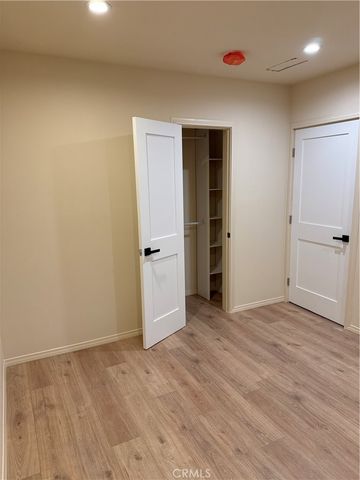 7879 Claybeck, Los Angeles, CA 91352